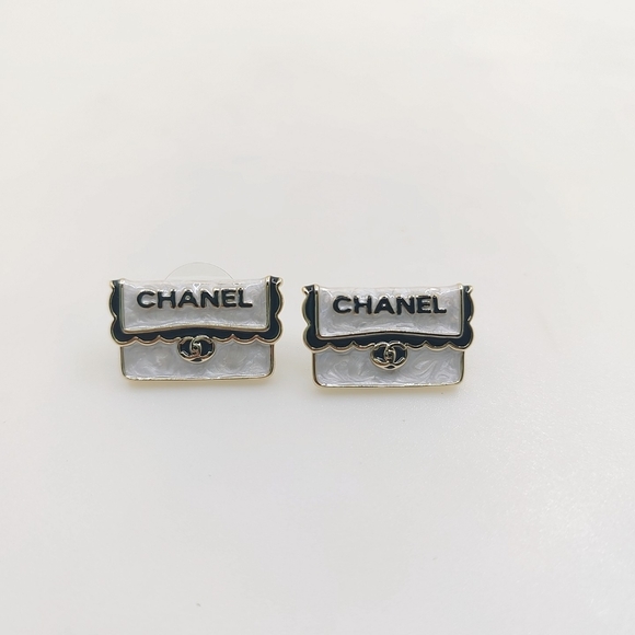 Chanel earrings - Picture 6 of 10